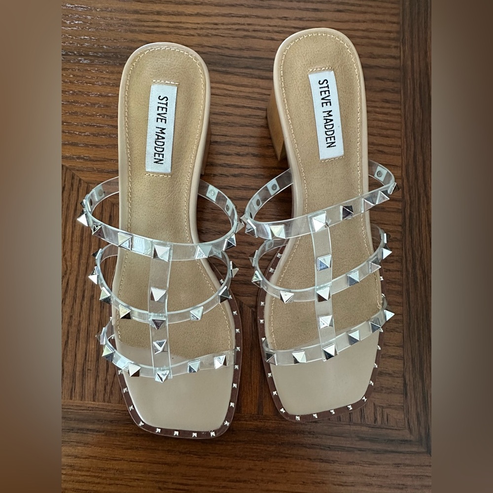 Steve Madden Silver Studded Women's Sandals size 8 new